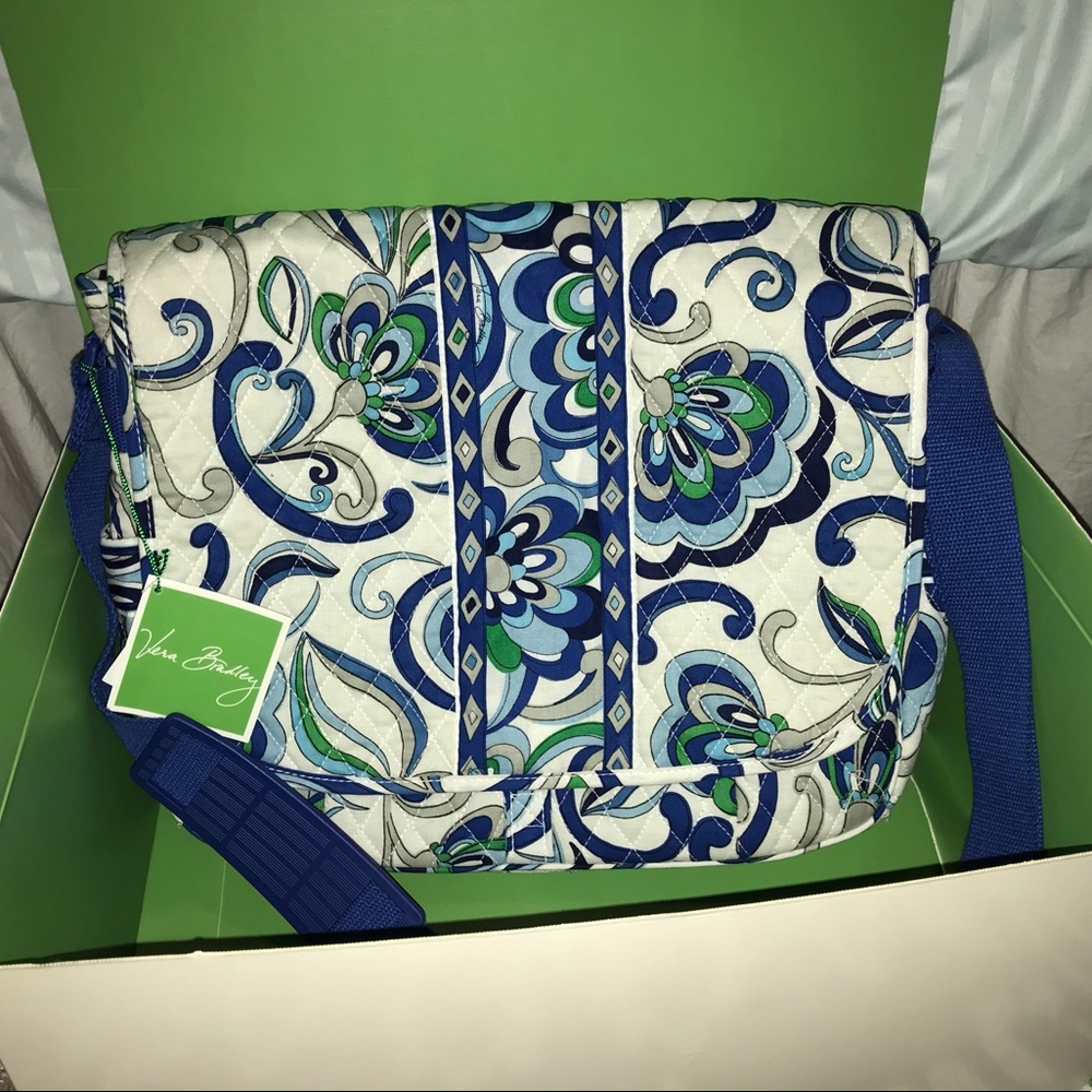 Vera Bradley messenger bag
